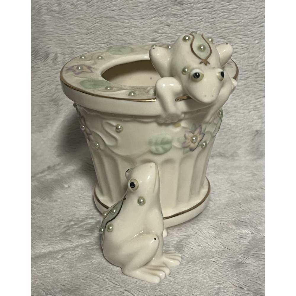 Lenox Petals and Pearls Frog Bud Vase Porcelain 24K Gold Trim Flower Bud Pot